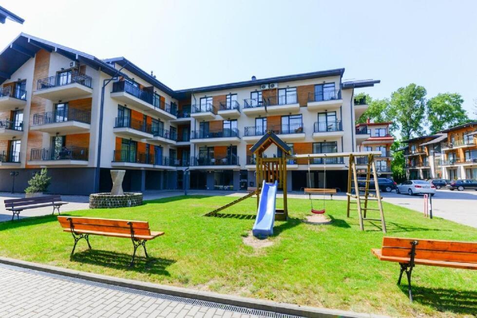 פלאנגה Grey Red Apartments מראה חיצוני תמונה